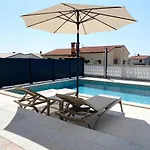 Apartment Komljenovic Pula