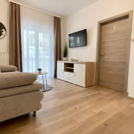 Komljenovic Apartamento *